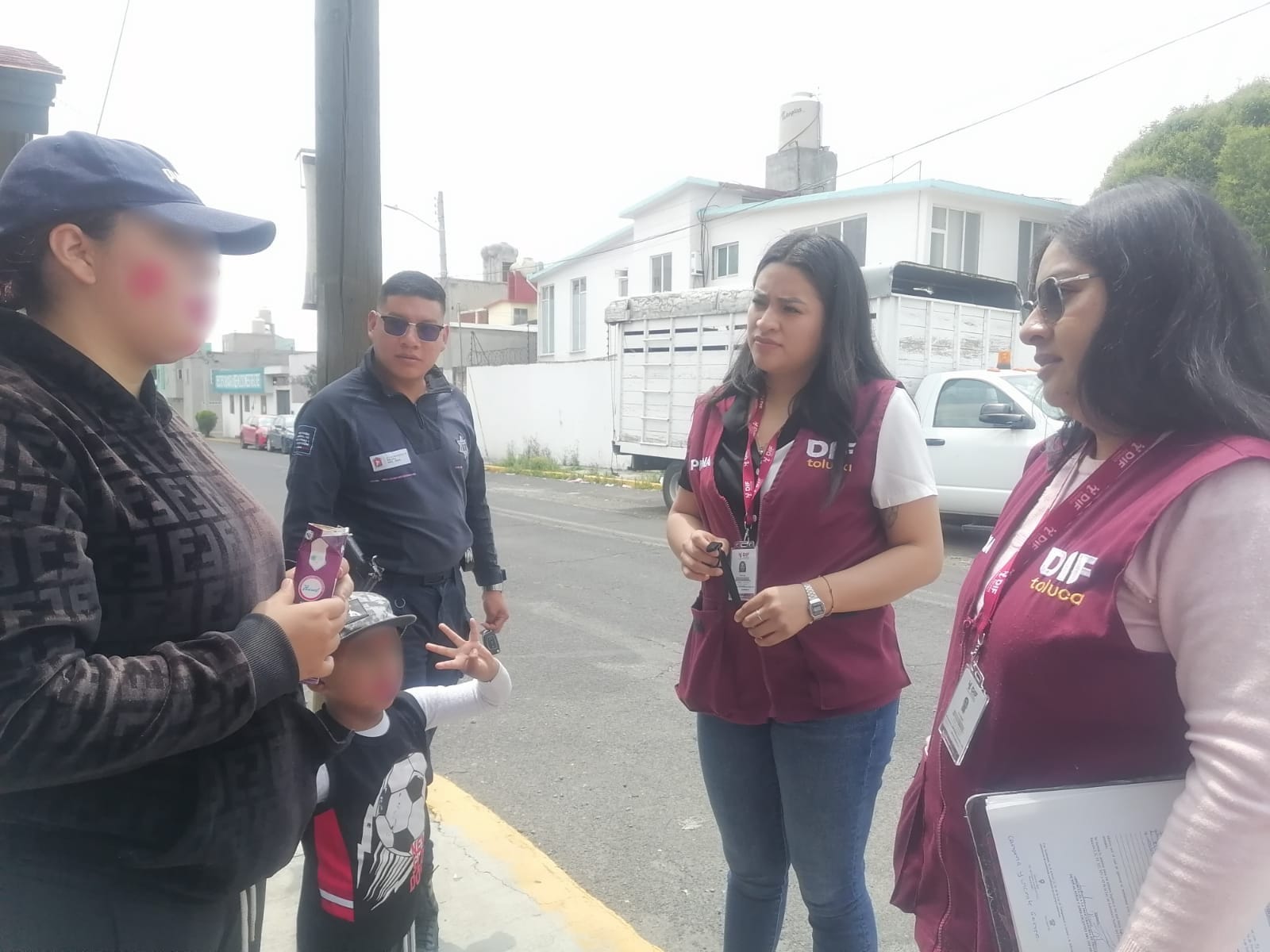 Recorre DIF Toluca las calles para proteger derechos de niñas, niños y adolescentes en situación de vulnerabilidad