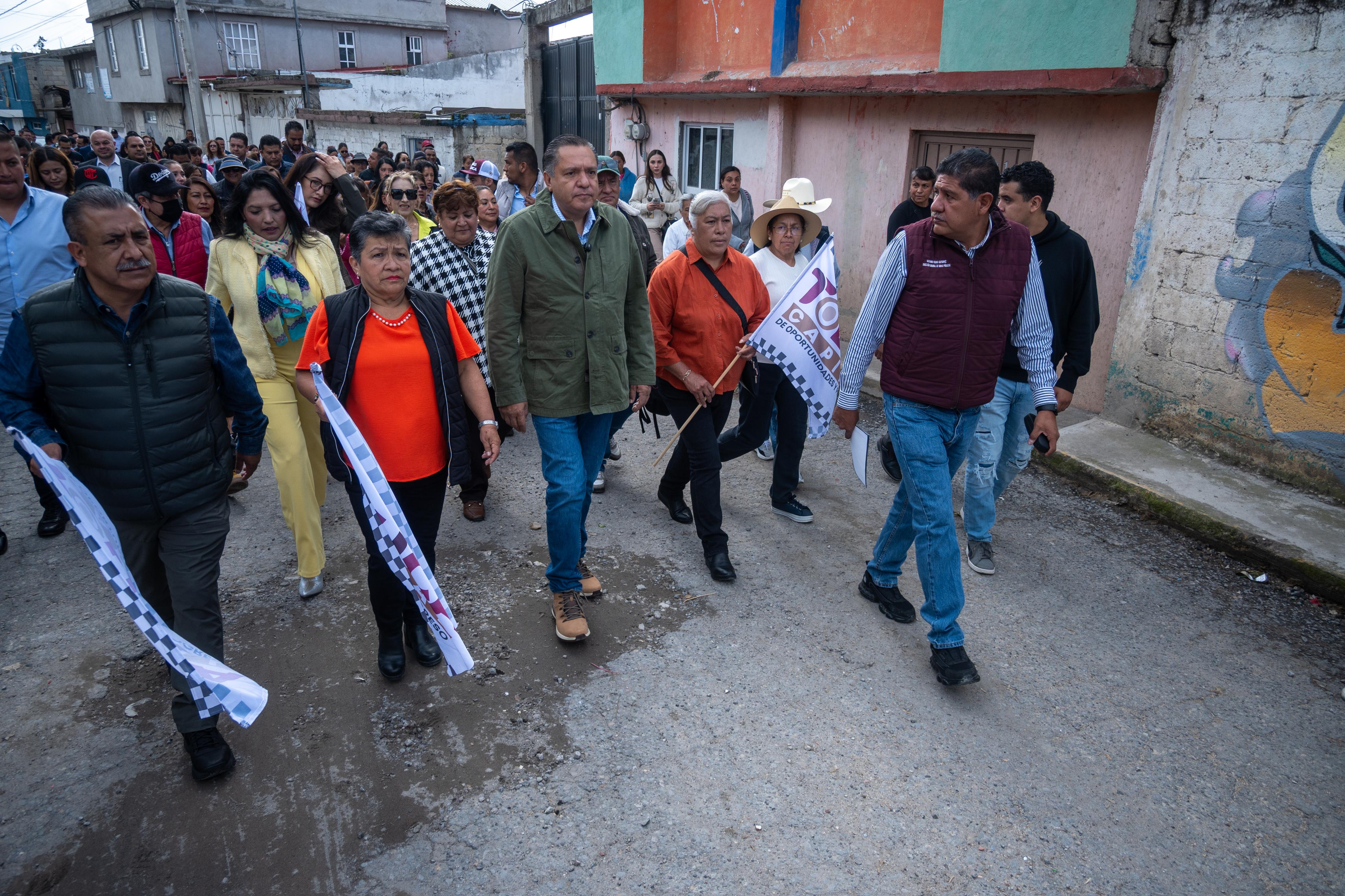 Cumple Ricardo Moreno a Cacalomacán, inicia segunda etapa de calle El Nevado