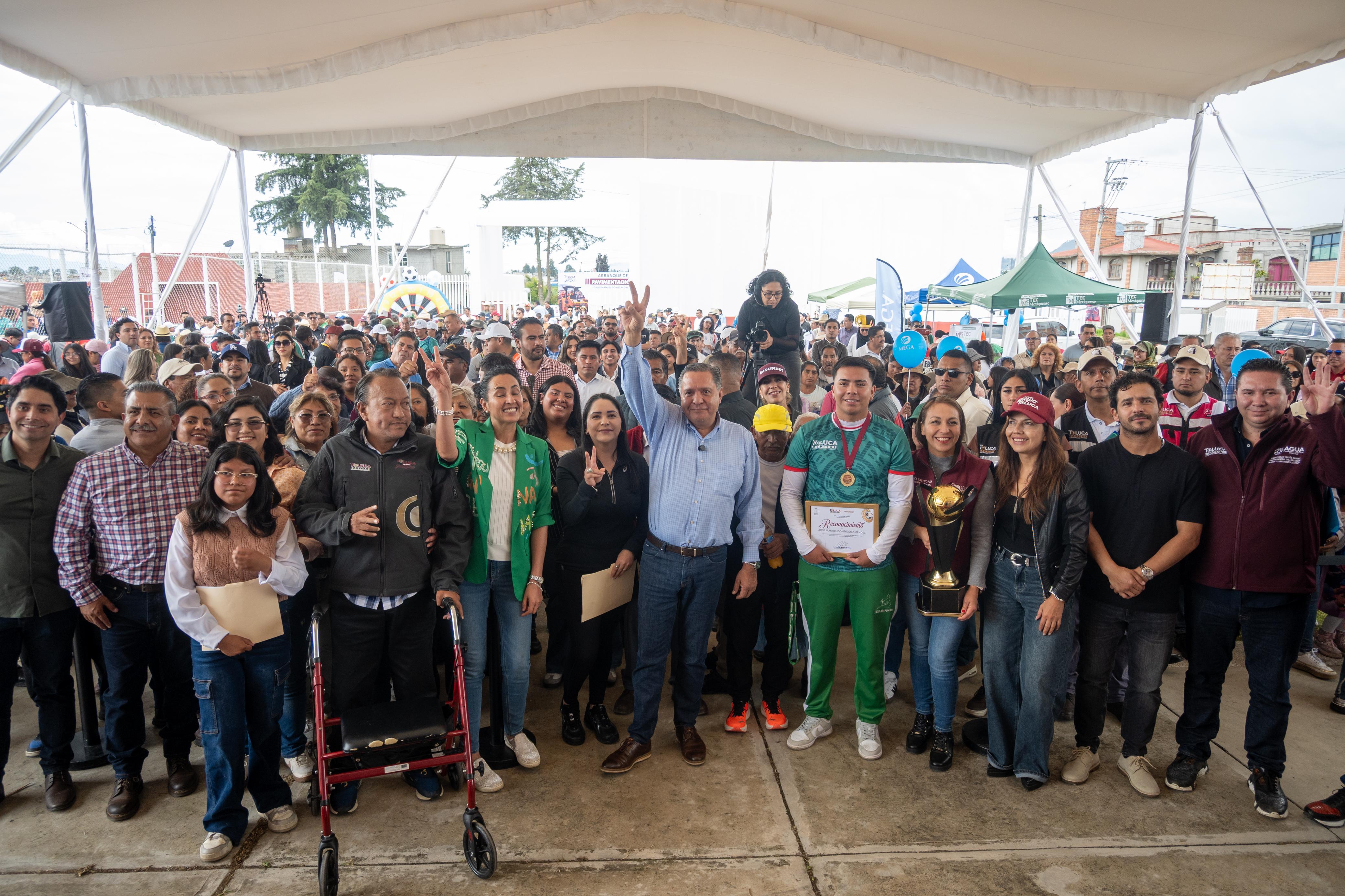 Del cemento gris a pasto verde, un cambio hecho por Ricardo Moreno en la cancha de San Pablo Autopan