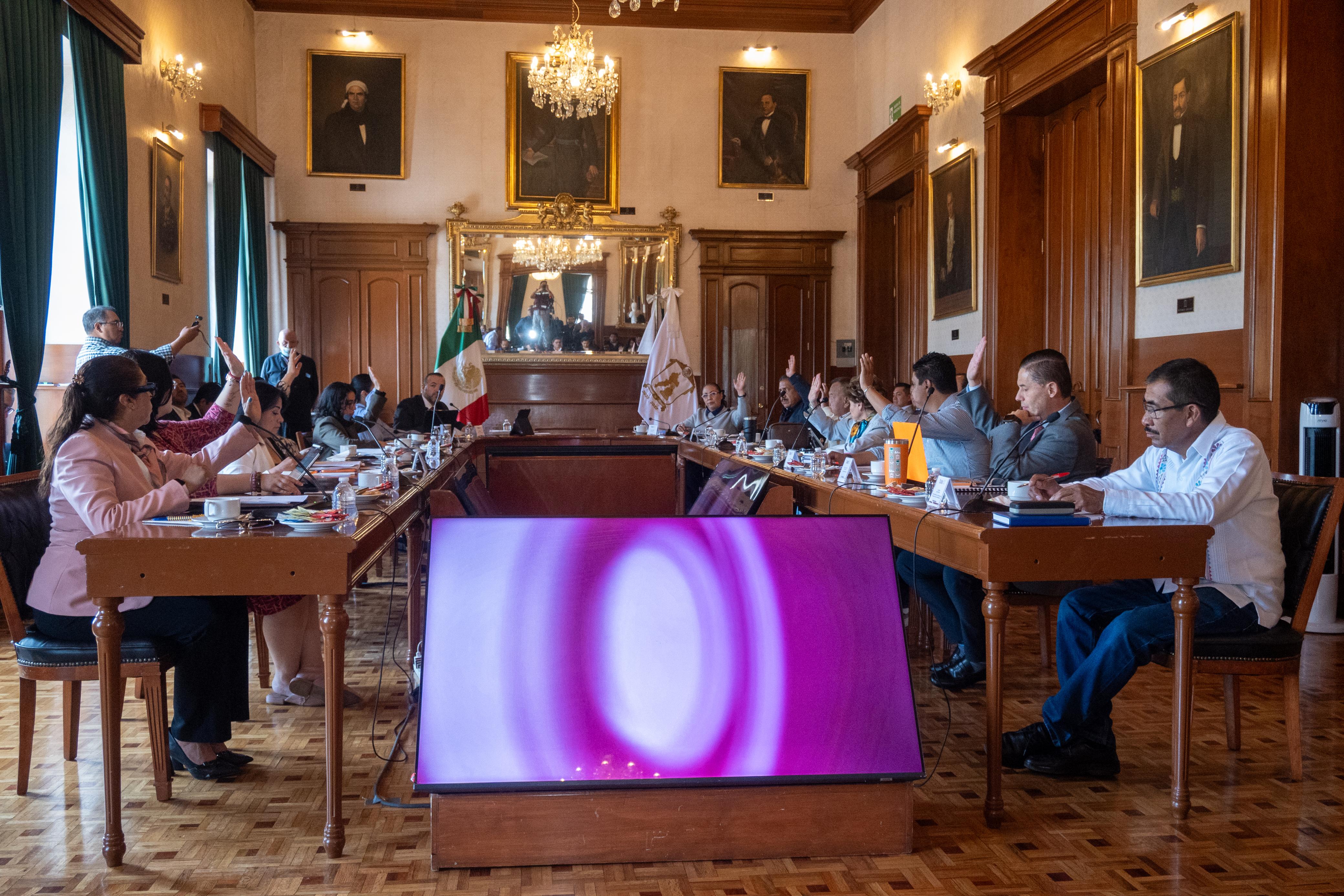 cb1e03bf-bd55-402e-bb37-25c894406353 Aprueba Cabildo de Toluca minuta de reforma constitucional en materia de elección judicial y autoriza permisos para festividades tradicionales