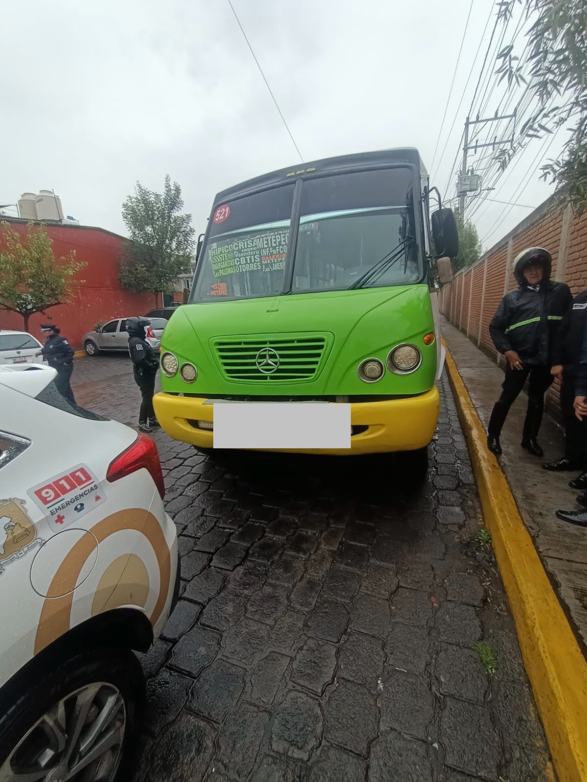 Detienen a chofer de transporte público por conducir ebrio