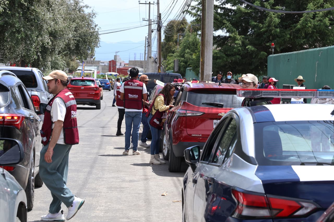 0fdb7660-325a-4b9d-b3e1-e2784dbca827 Libera Gobierno de Toluca espacio público en beneficio de pacientes y familias en zona de hospitales