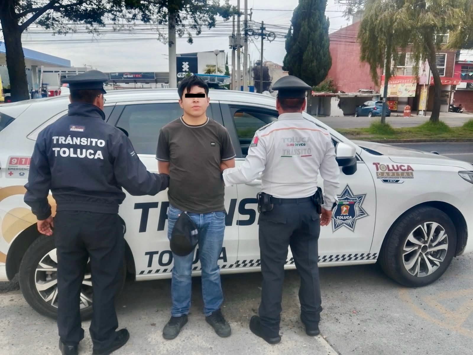 Detienen a presunto motorratón en Centro de Toluca