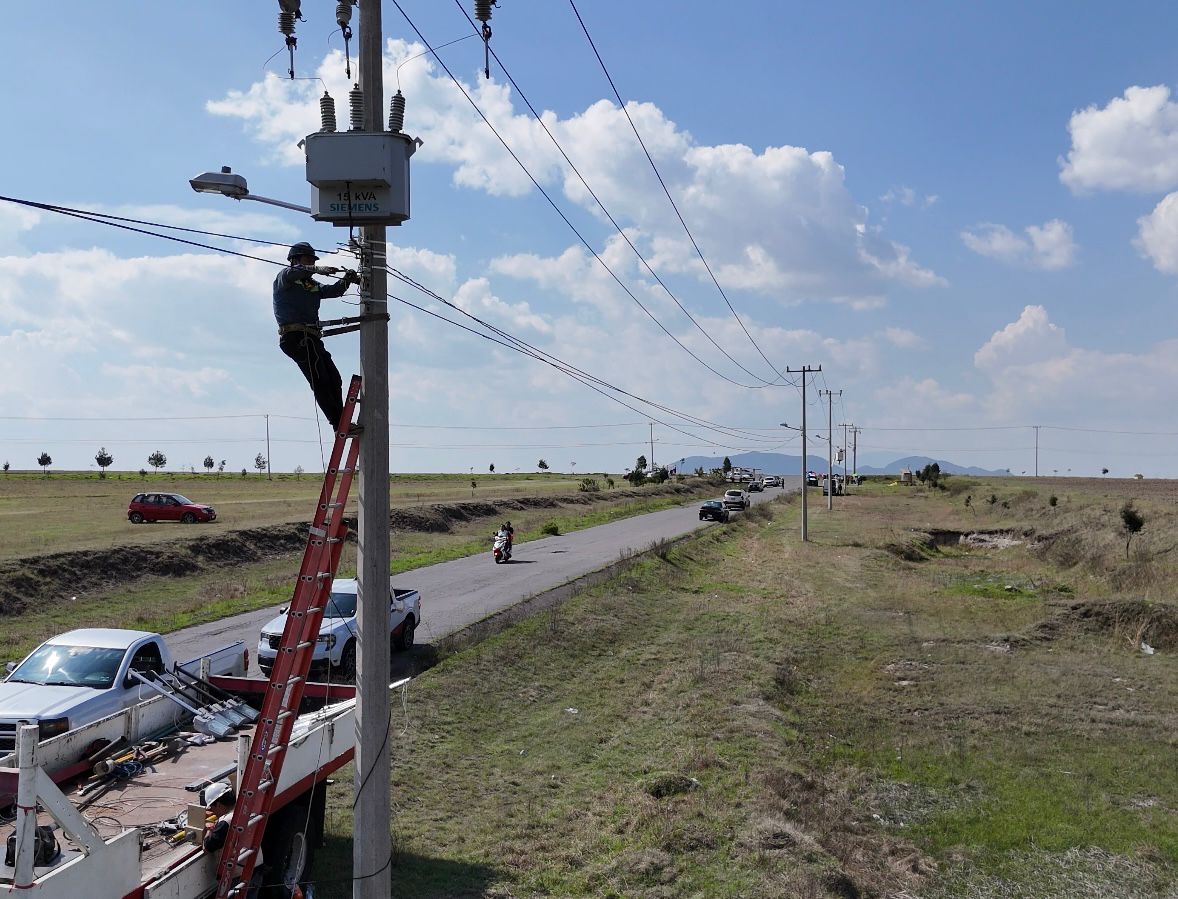 Ilumina Toluca sus colonias con más de 46 mil obras de alumbrado público
