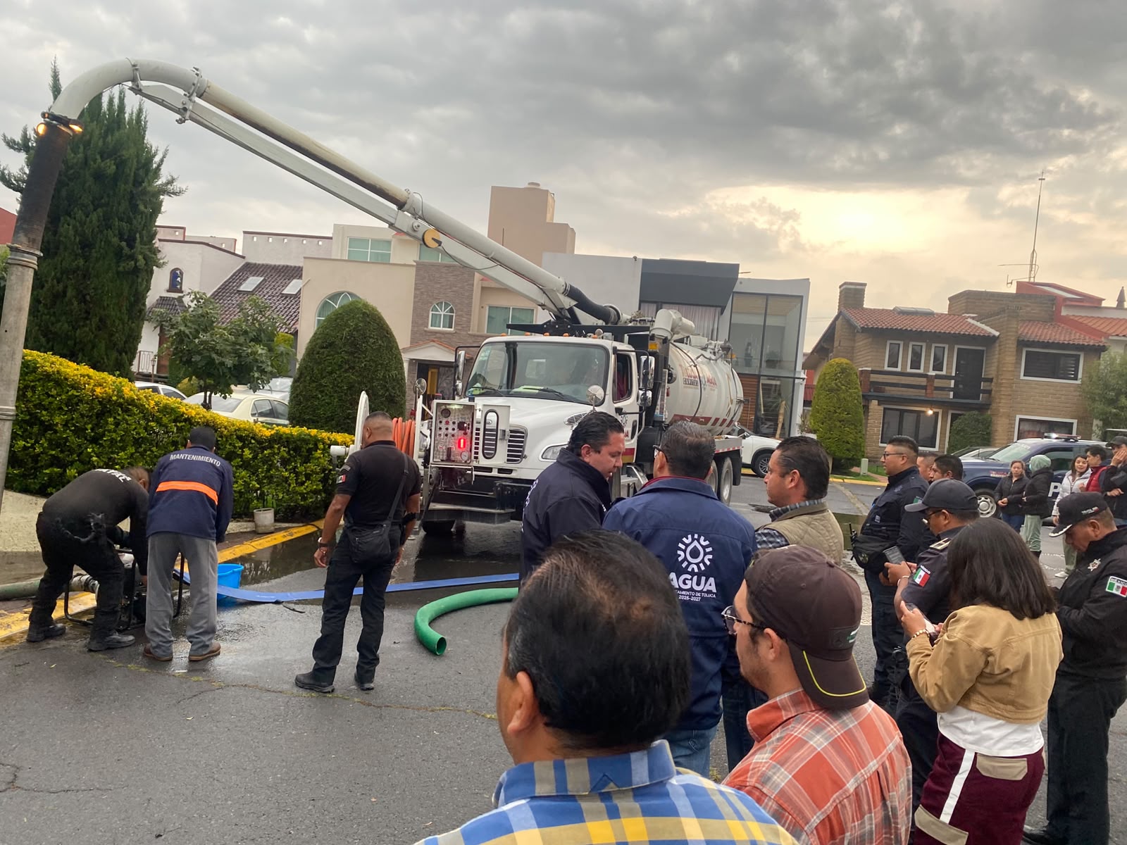 Continúa respuesta inmediata de Protección Civil y Bomberos ante las lluvias