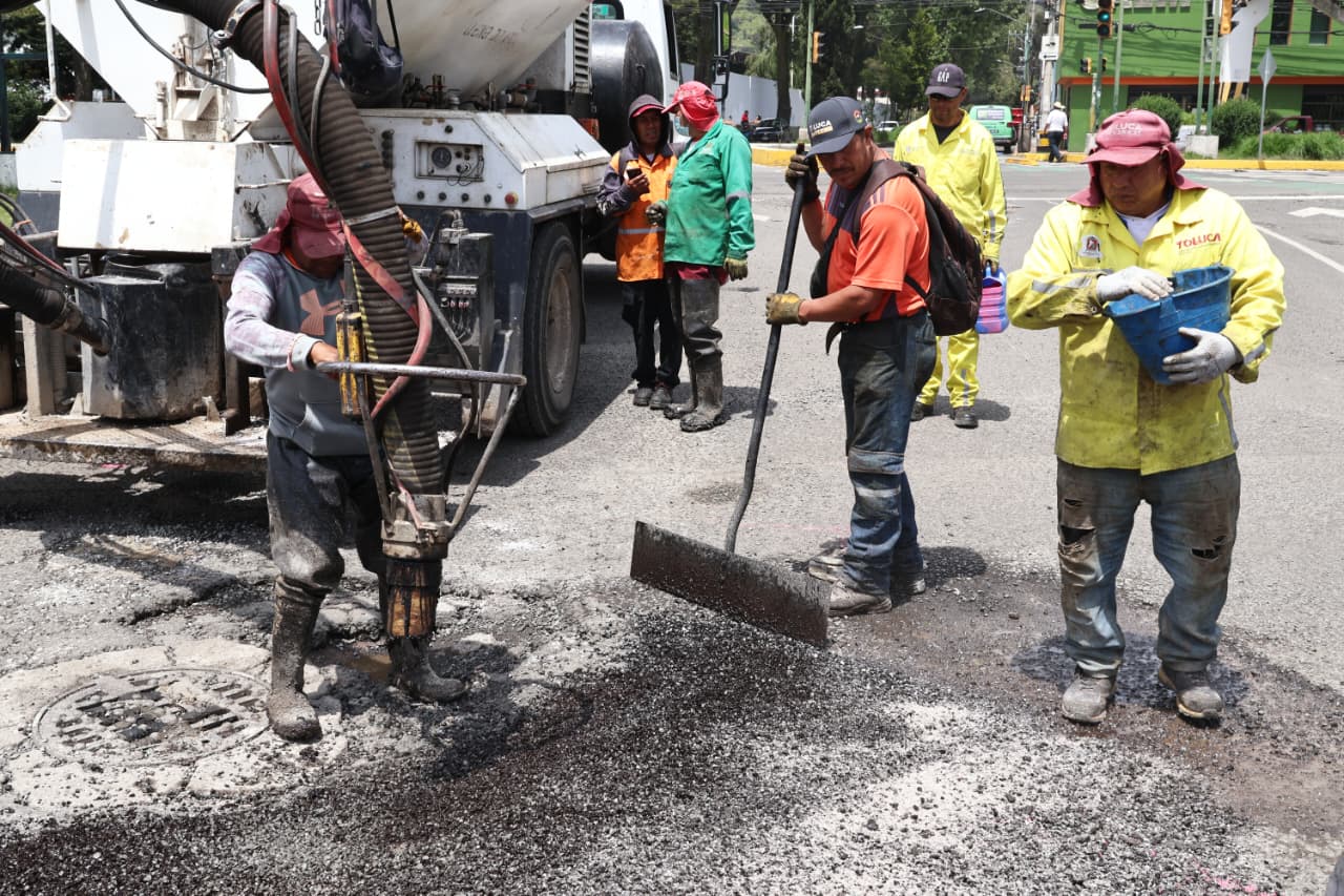 Refuerza Ricardo Moreno programa de repavimentación y bacheo ante daños provocados por lluvias atípicas
