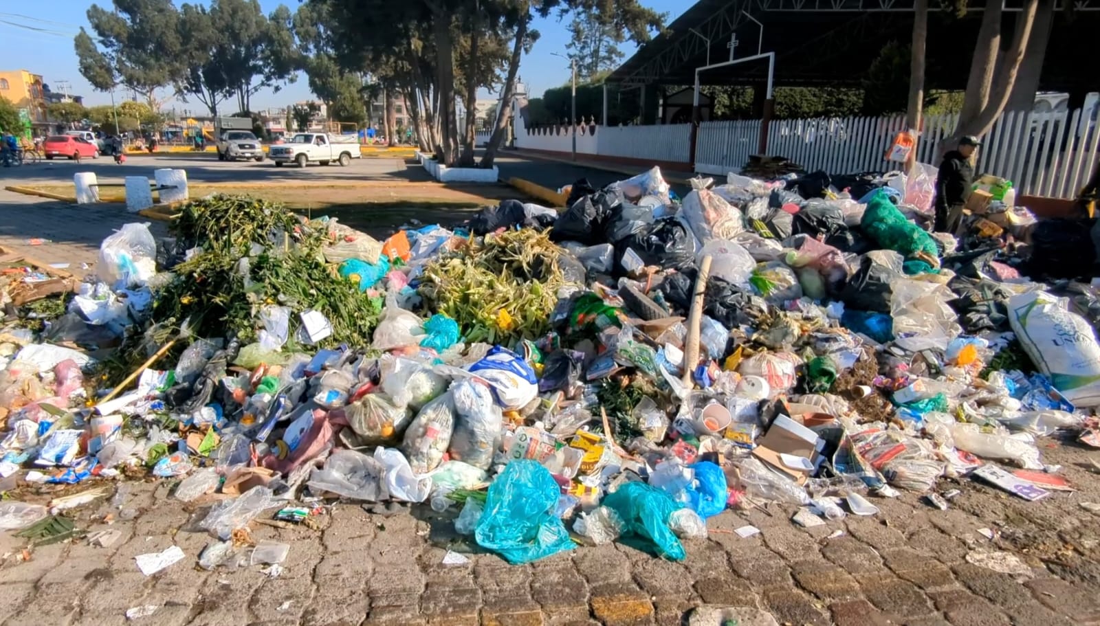 Cambia Gobierno de Toluca desorden e impide acumulación de residuos sólidos en plazas y kioscos
