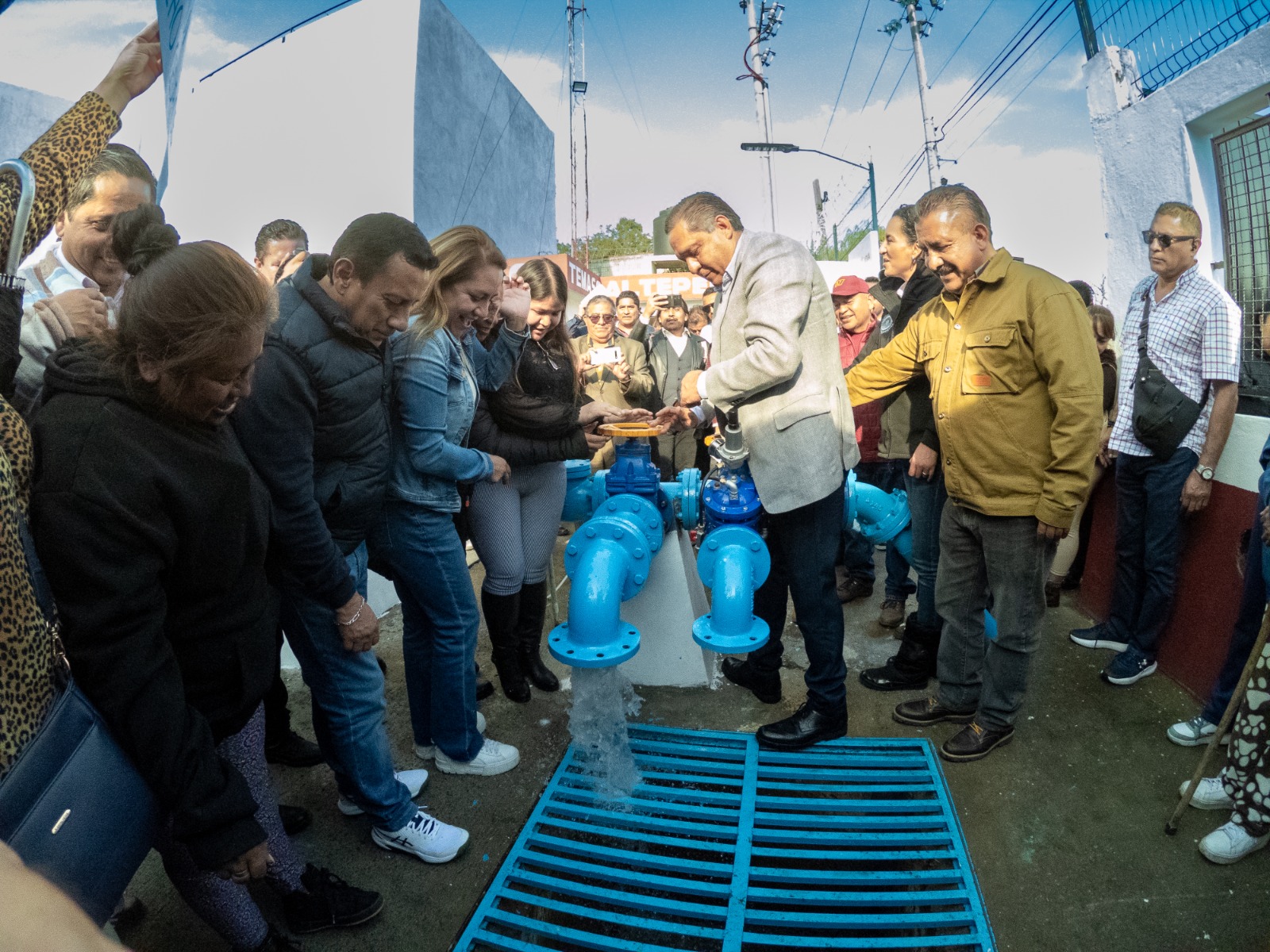 Gestiona Ricardo Moreno más agua para Toluca con rehabilitación de pozo en 8 Cedros