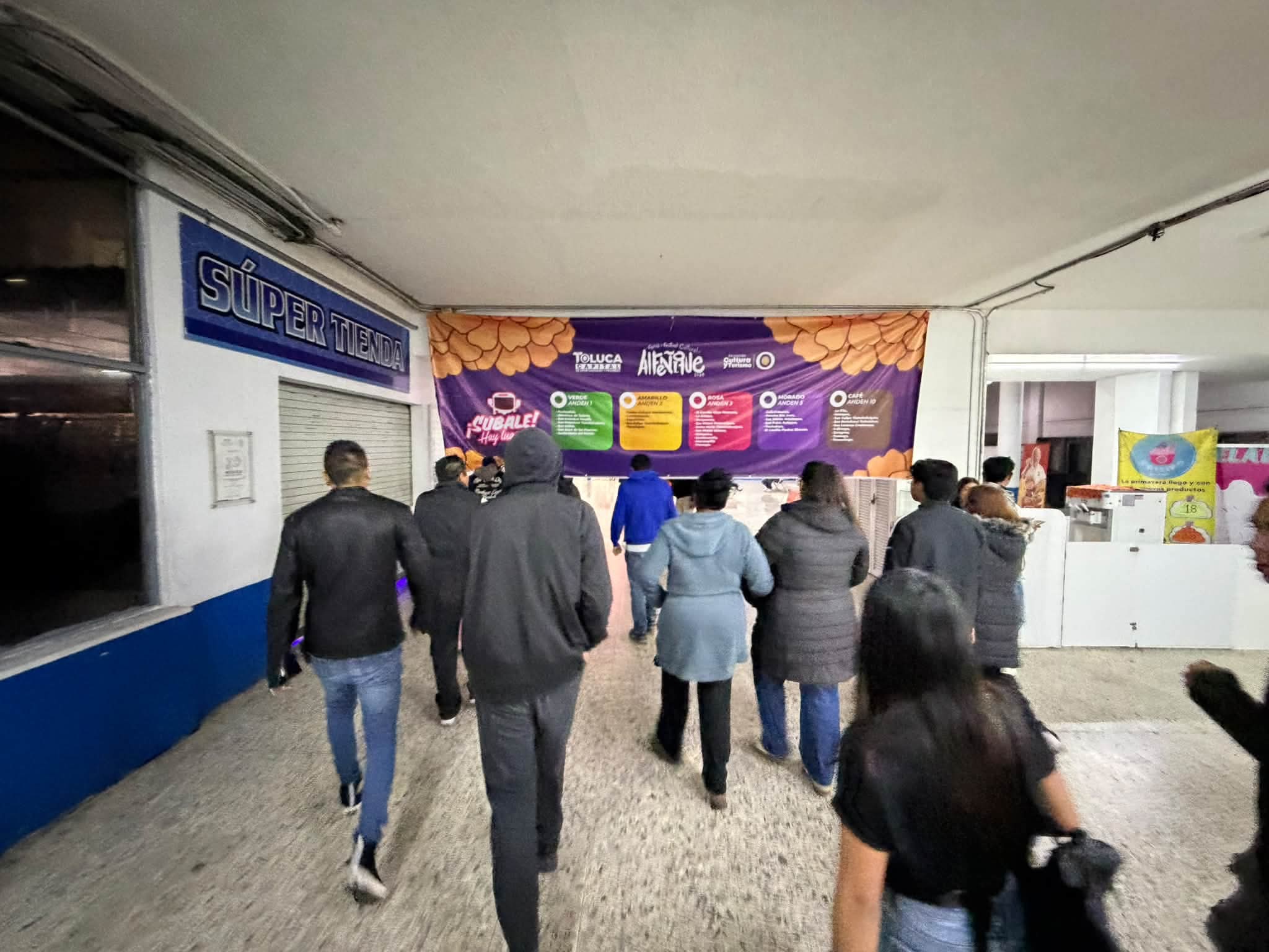 7d72ee1a-db43-4721-a4e0-4f1e3420e02a Si vas a los conciertos estelares en el Mercado Juárez, usa el Alfeñique Bus y ¡Súbale! Hay Lugares