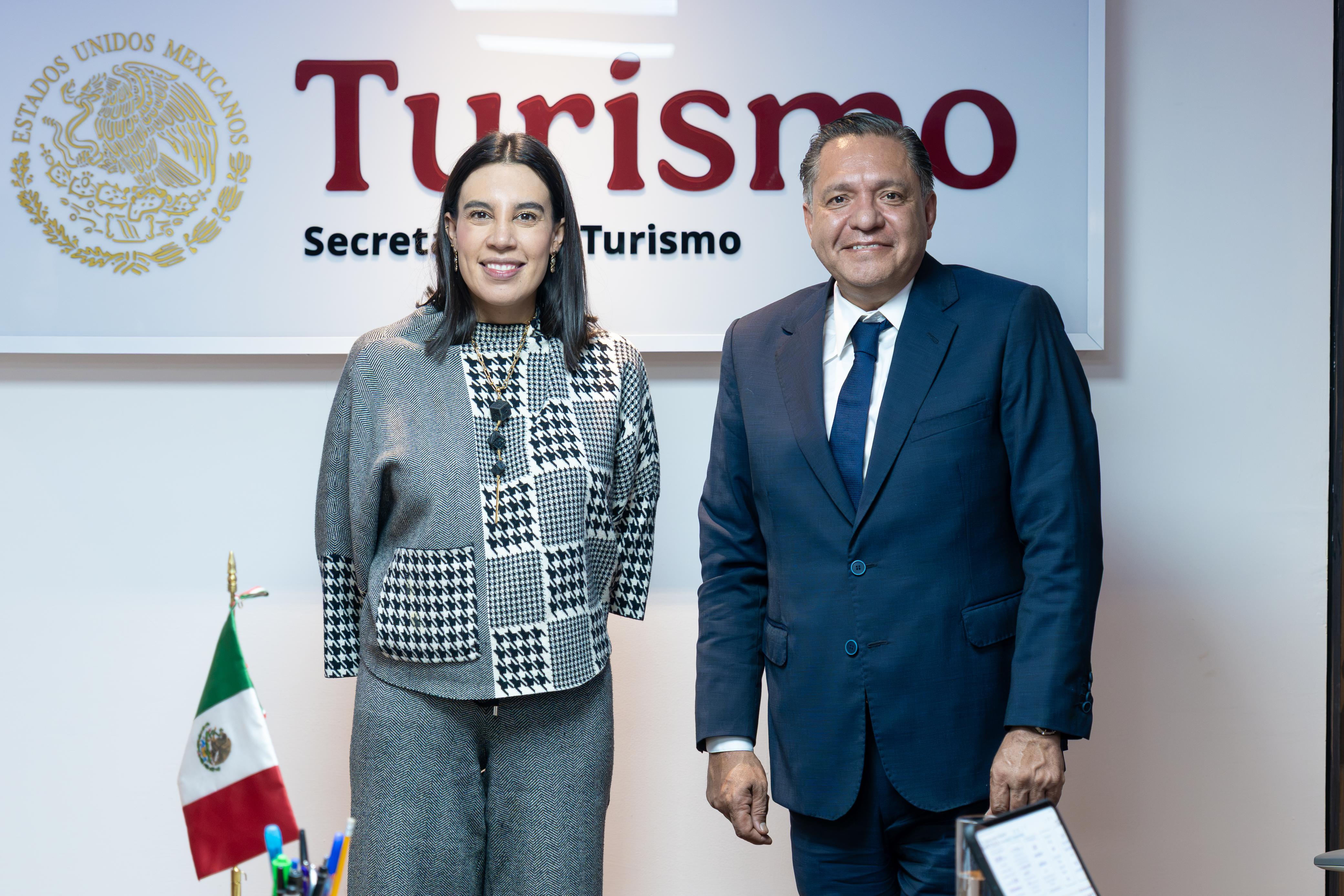 Presenta Ricardo Moreno alcances del Alfeñique ante la Secretaría de Turismo Federal
