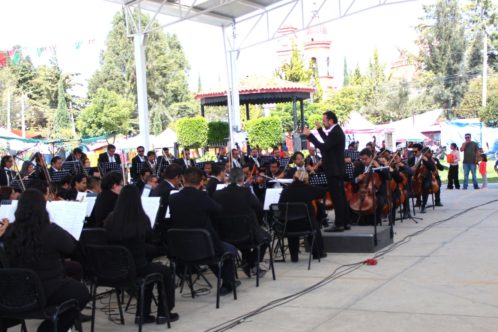 e288d752-d0fa-4fb0-818a-23e5ca3e5b4c Conquista Orquesta Filarmónica de Toluca al público de la Feria y Festival Cultural Alfeñique